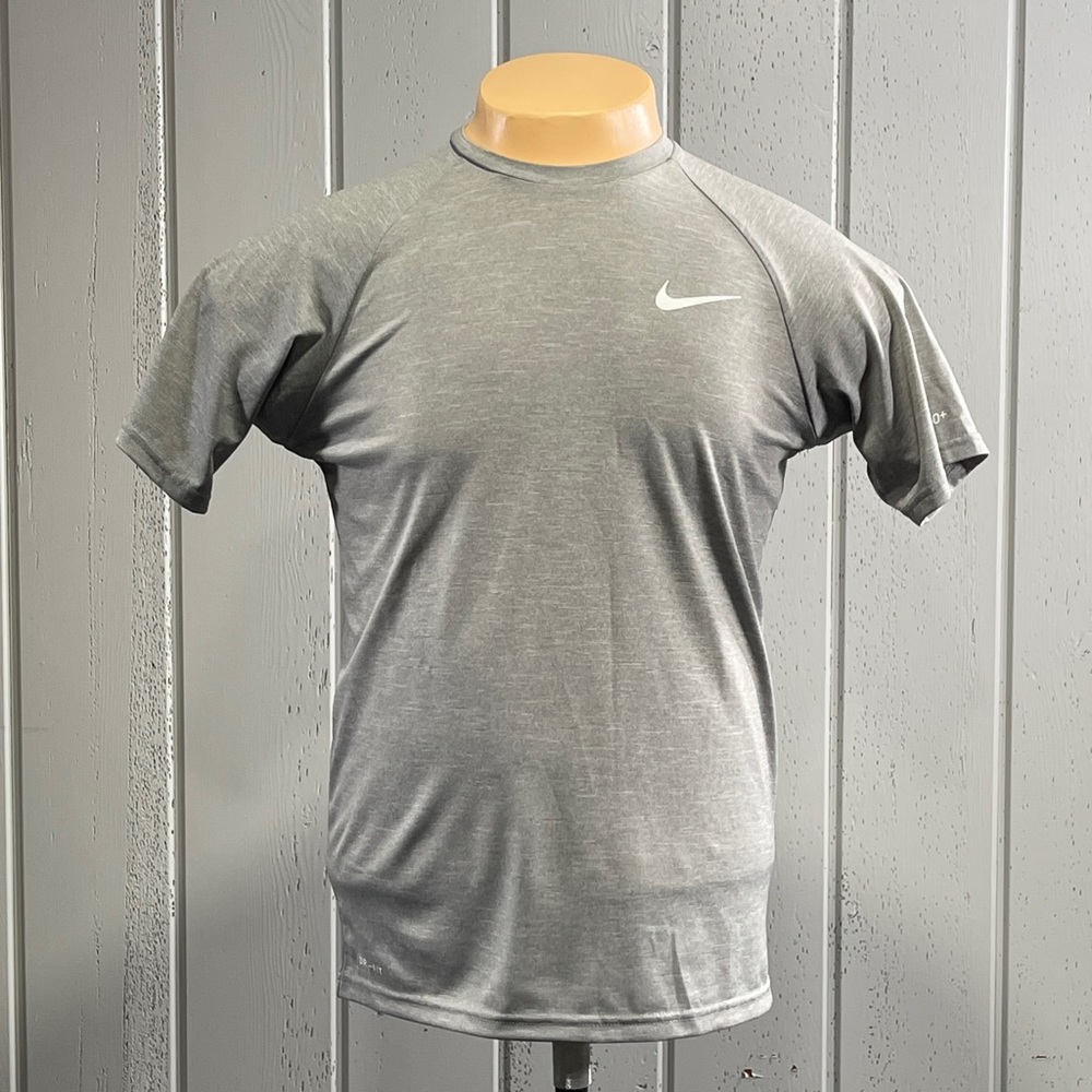 *Nike Swim  Men’s Gray DRI-FIT Short Sleeve T- Shirt UPG-40 Sz S